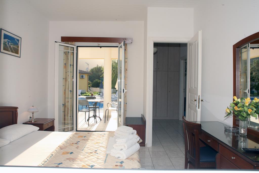 Iliaktida Studio-Villas Frínion 客房 照片